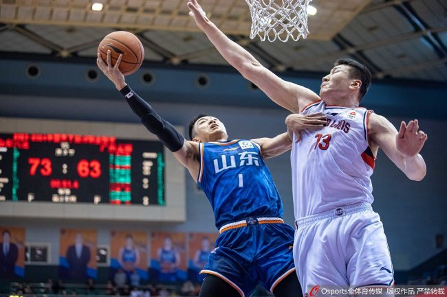 巴黎中场逆袭，罗塞尼尔激励下3-0完胜尼斯，进攻指南